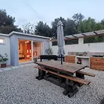 فيلة Molo